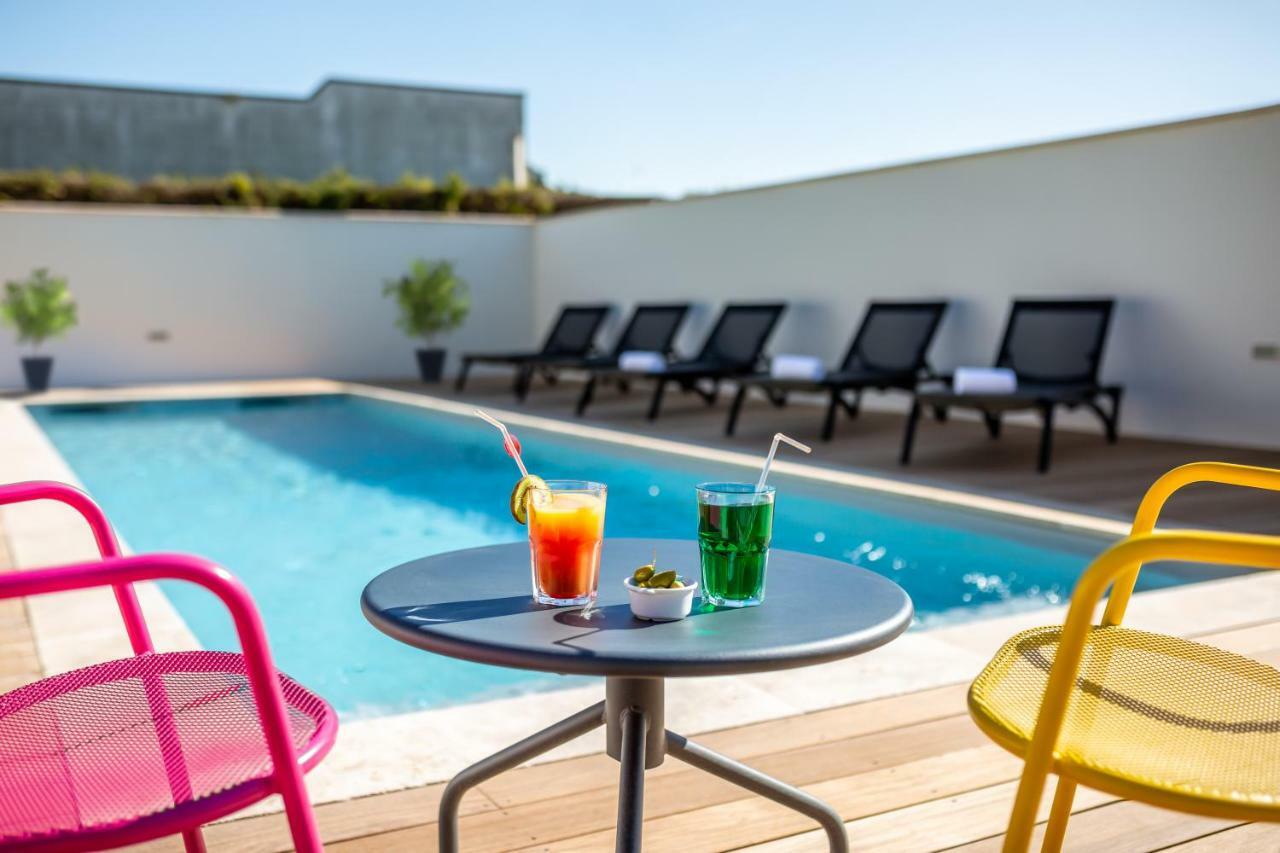 Отель Ibis Carcassonne Est La Cite Экстерьер фото
